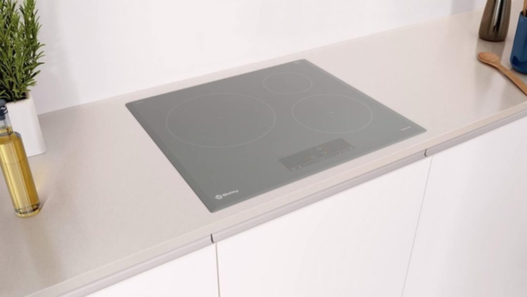 Balay 3EB864EN Placa de inducción de 60cm sin marco, 3 zonas de inducción, Zona 24 cm I Sin bisel I Año 2022, táctil con 9 posiciones, Negro terminación cristal
